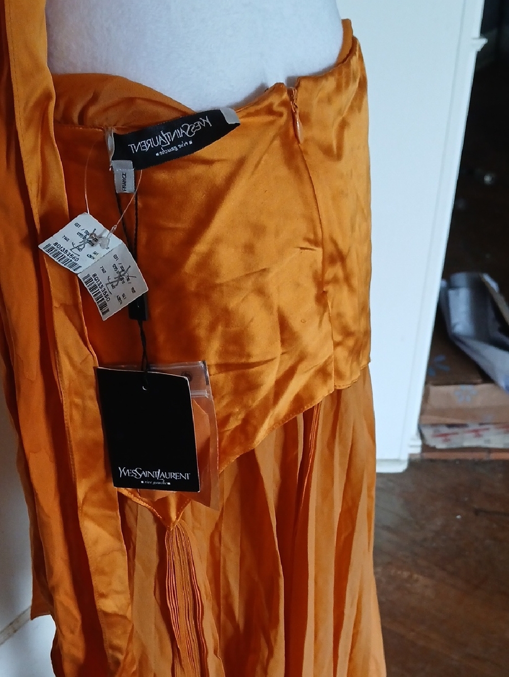 Vintage But NWT Tom Ford For YSL Spring Summer 2004  Collection Silk Blend Skirt - Picture 7 of 7